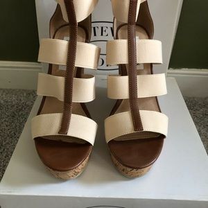 Steve Madden Wedge Cork-Shoe Size 8